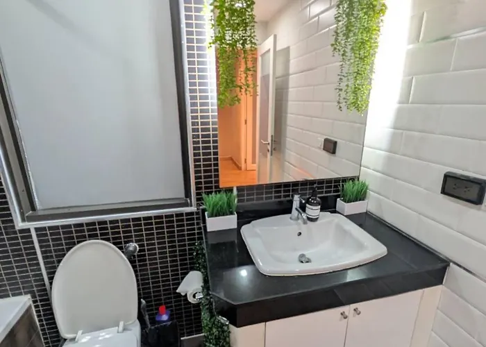 公寓 Spacious 2 King Beds, Balcony With View, Near Nana Bts *